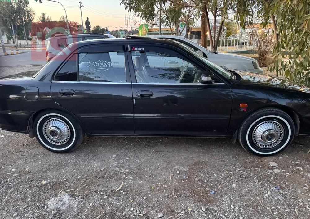 Mitsubishi Lancer